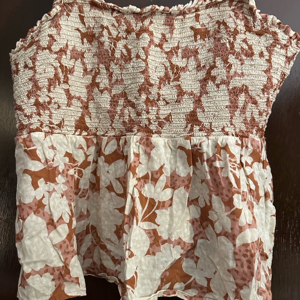 Old Navy Rust and Cream Smocked Top